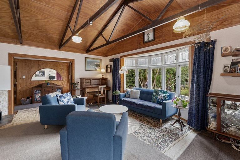 Photo of property in 9 Taupaki Road, Taupaki, Henderson, 0782