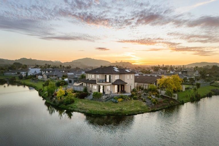 Photo of property in 166 Oriental Parade, Papamoa Beach, Papamoa, 3118