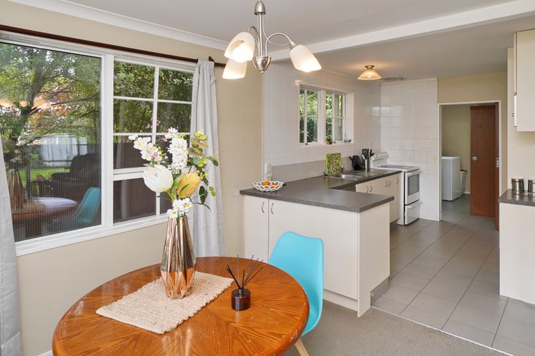 Photo of property in 9a Quinton Place, Bishopdale, Christchurch, 8053