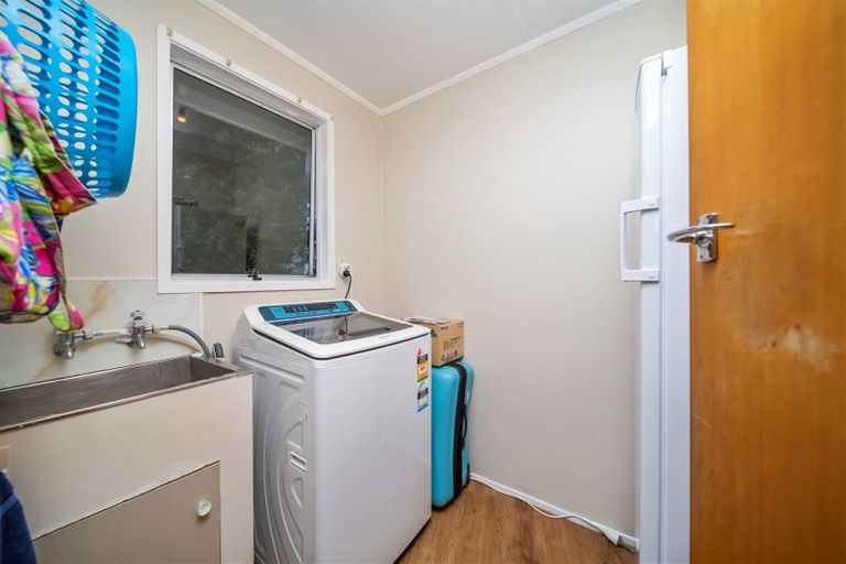 Photo of property in 3 Totara Crescent, Hawera, 4610