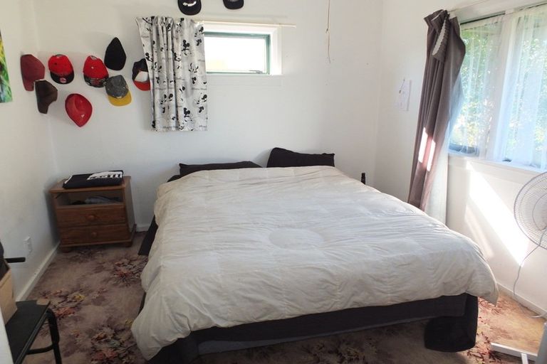 Photo of property in 13 Linklater Avenue, Foxton Beach, Foxton, 4815