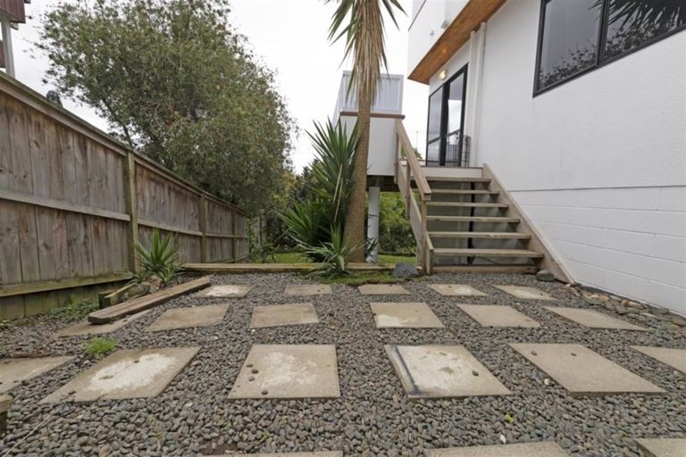 Photo of property in 4/61 Sunrise Avenue, Murrays Bay, Auckland, 0630
