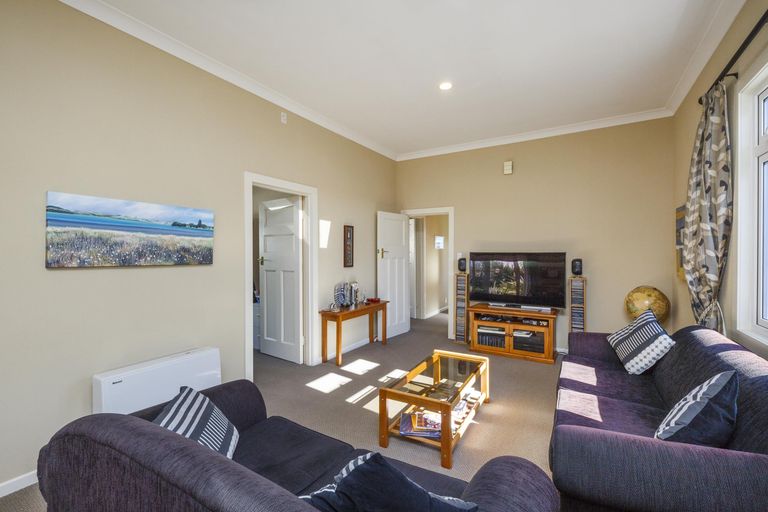 Photo of property in 7 Oxford Street, Hokowhitu, Palmerston North, 4410