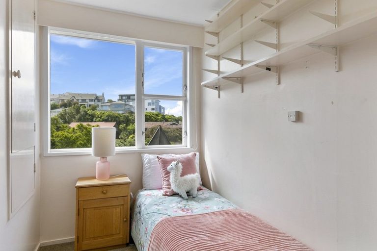 Photo of property in 5 Gurkha Crescent, Khandallah, Wellington, 6035