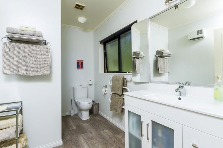 Photo of property in 5 Paradise Way, Pohara, Takaka, 7183