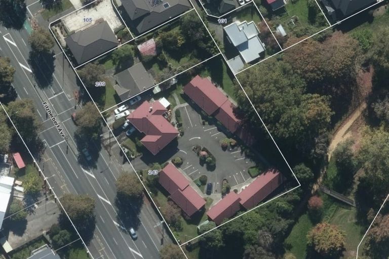 Photo of property in 243 Fitzherbert Avenue, West End, Palmerston North, 4410