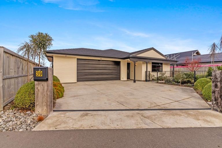 Photo of property in 39 Lock Crescent, Kaiapoi, 7630
