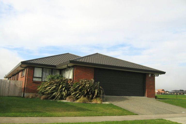 Photo of property in 129 Ruapehu Drive, Fitzherbert, Palmerston North, 4410
