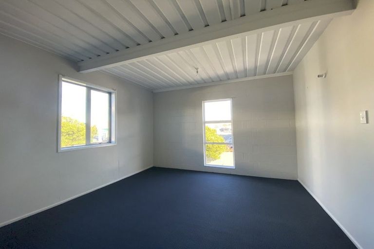Photo of property in 6/7 Newnham Terrace, Upper Riccarton, Christchurch, 8041