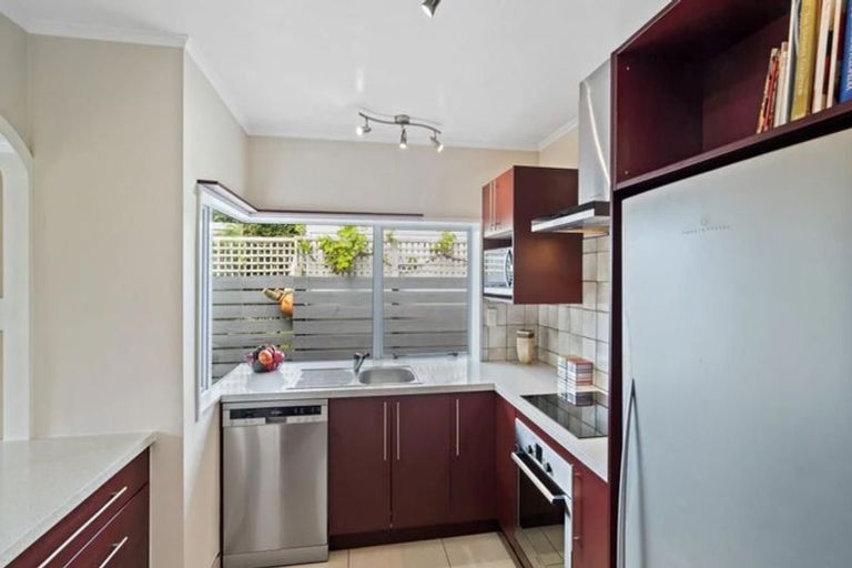 Photo of property in 5b Longwood Lane, Otumoetai, Tauranga, 3110