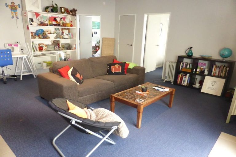 Photo of property in 6/35 Home Street, Mount Victoria, Wellington, 6011