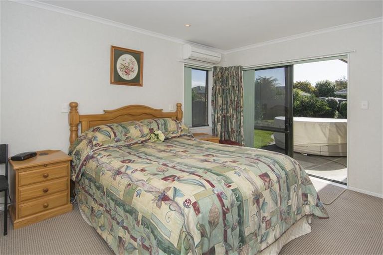 Photo of property in 3 Evergreen Glade, Papamoa Beach, Papamoa, 3118