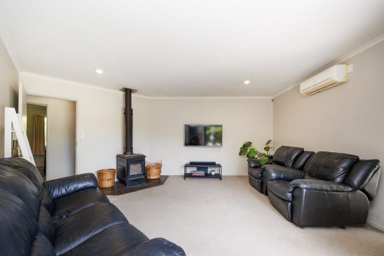 Photo of property in 39 County Heights Drive, Aokautere, Palmerston North, 4471