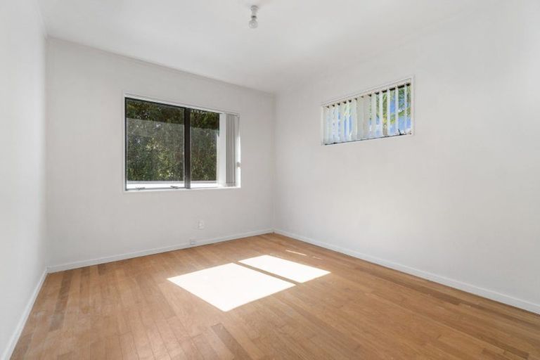 Photo of property in 41 D'oyly Drive, Stanmore Bay, Whangaparaoa, 0932