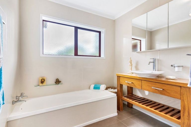 Photo of property in 105a Tobie Place, Whangamata, 3620