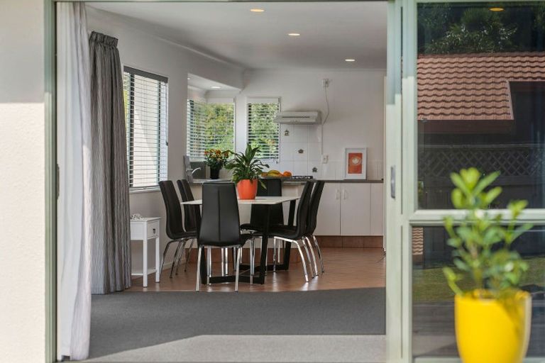 Photo of property in 122 Carlton Street, Bellevue, Tauranga, 3110