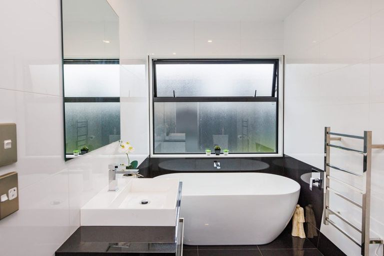 Photo of property in 33 Union Street, Hokowhitu, Palmerston North, 4410