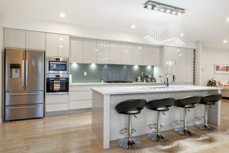 Photo of property in 7 Bridget Court, Red Beach, 0932