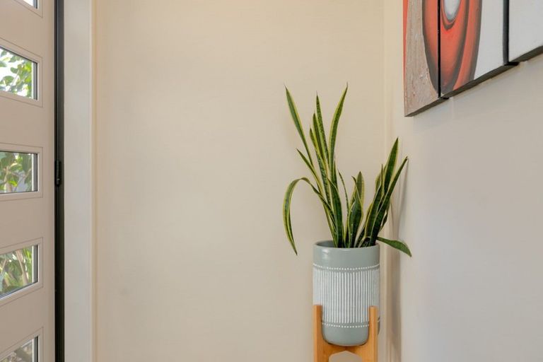 Photo of property in 24 Marion Crescent, Papamoa Beach, Papamoa, 3118