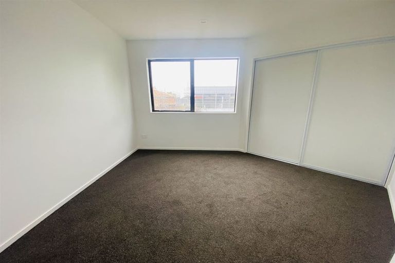 Photo of property in 7/4 Gilberthorpes Road, Islington, Christchurch, 8042