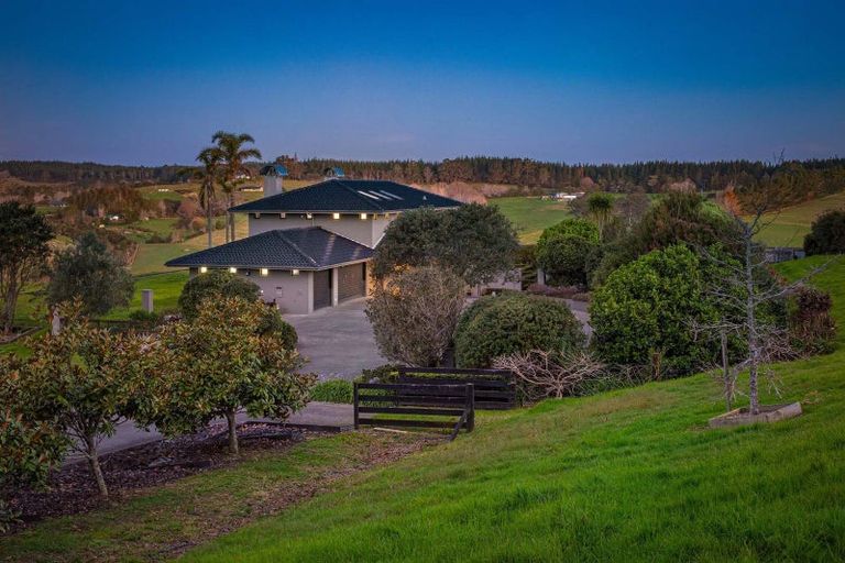 Photo of property in 141 Valley Road, Waitoki, Kaukapakapa, 0871