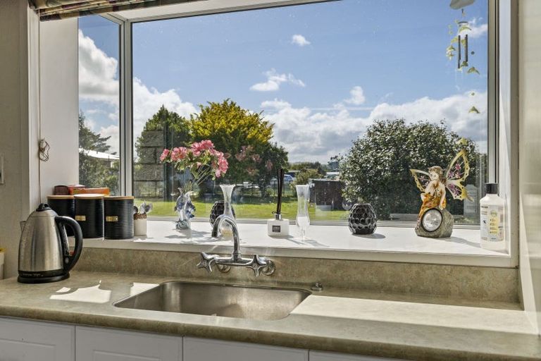 Photo of property in 24 High Street South, Eltham, 4322