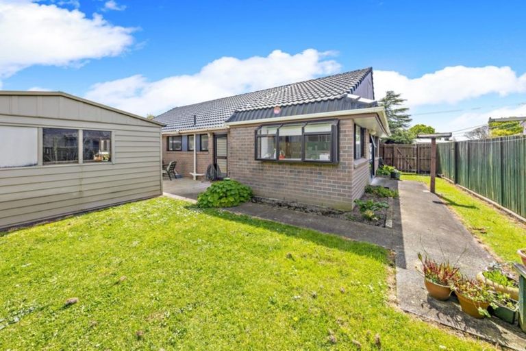 Photo of property in 1/42 Park Estate Road, Rosehill, Papakura, 2113