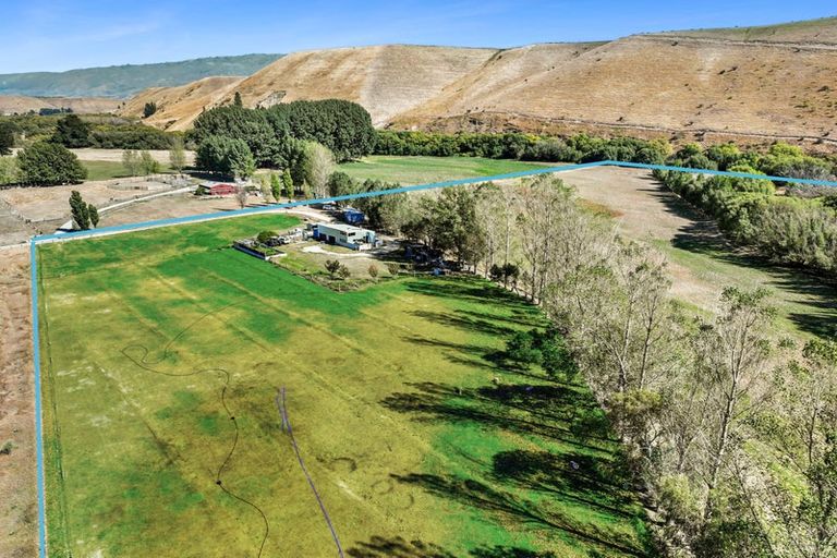 Photo of property in 553b Ardgour Road, Tarras, Cromwell, 9383