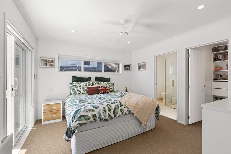 Photo of property in 25a Elizabeth Street, Orewa, 0931