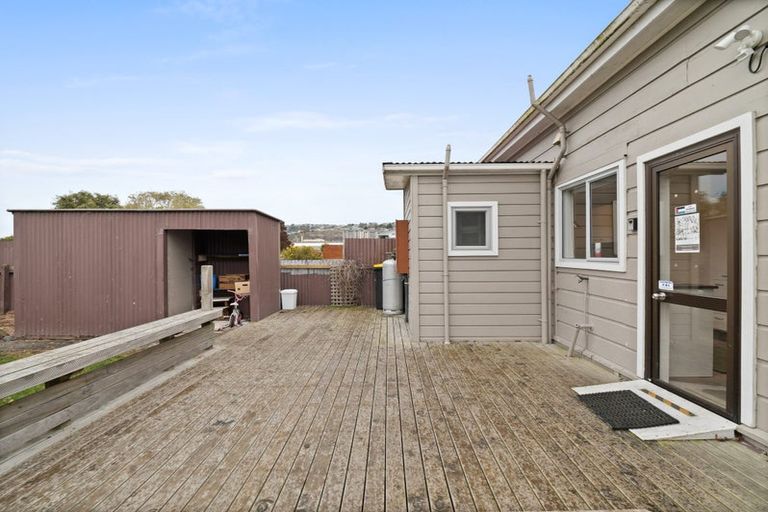 Photo of property in 195 Macandrew Road, South Dunedin, Dunedin, 9012