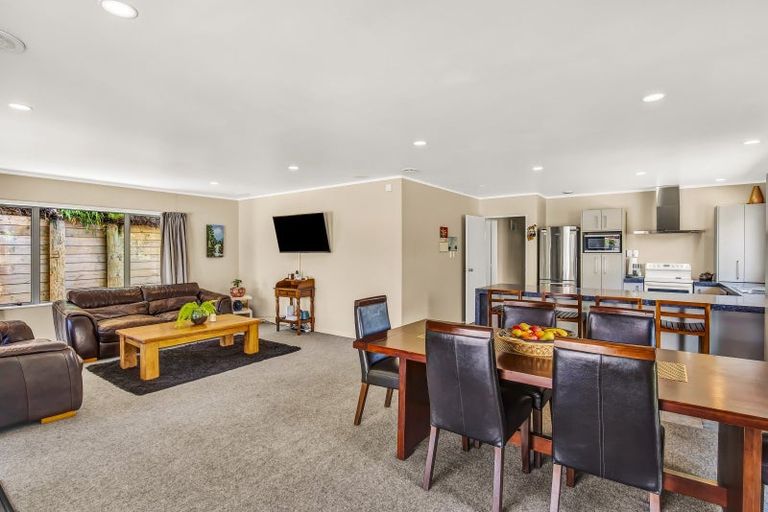 Photo of property in 64 Poplar Avenue, Raumati South, Paraparaumu, 5032