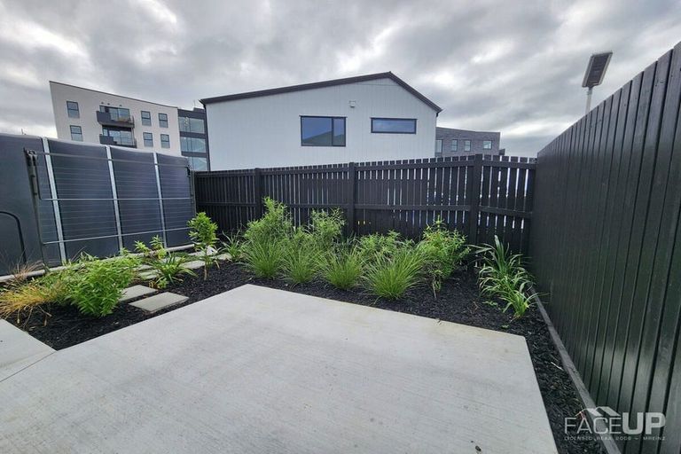Photo of property in 18 Hema Road, Hobsonville, Auckland, 0616