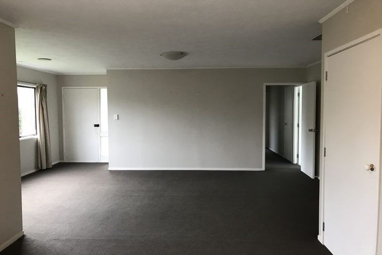 Photo of property in 128 Moire Road, West Harbour, Auckland, 0618