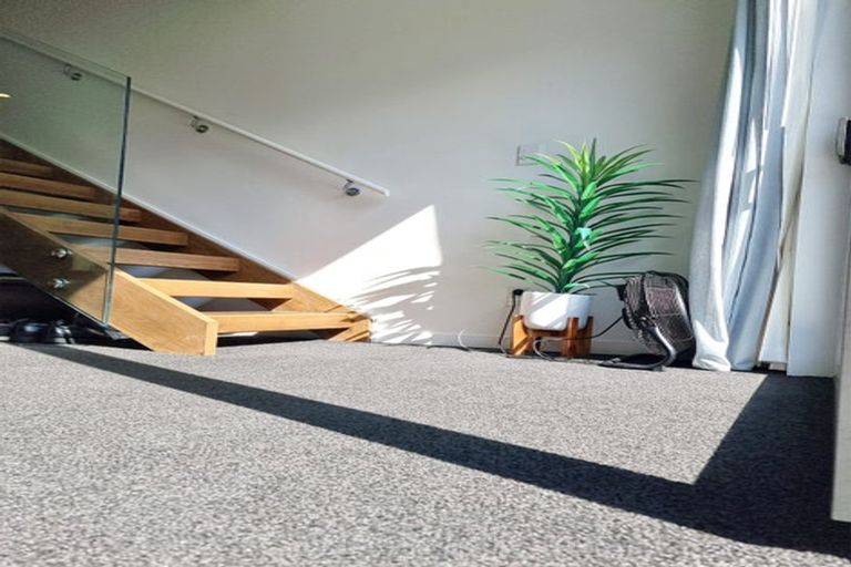 Photo of property in 9/20 Trent Street, Island Bay, Wellington, 6023