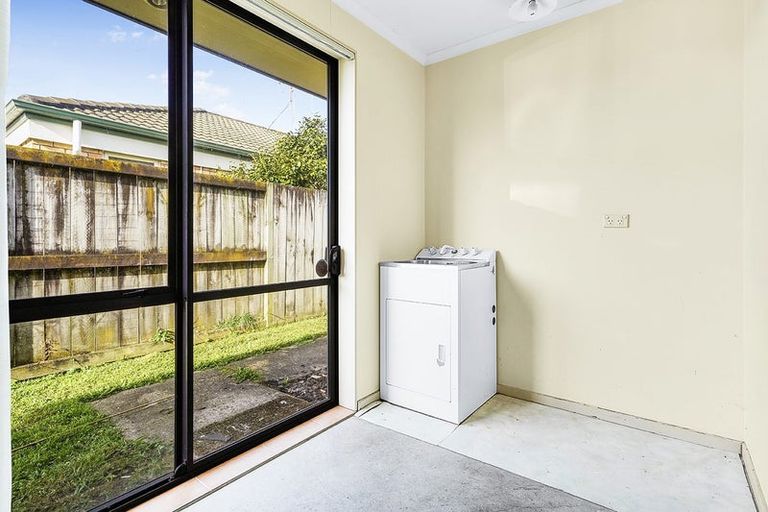 Photo of property in 12 Farnham Close, Rototuna North, Hamilton, 3210