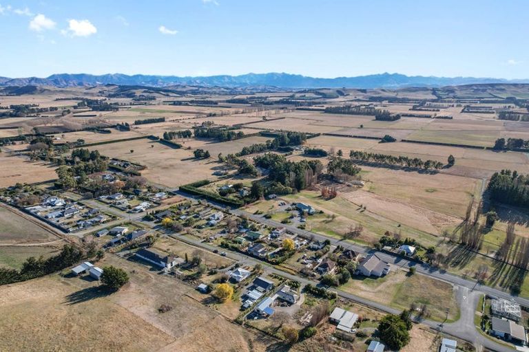 Photo of property in 23 Oxford Street, Waikari, 7420