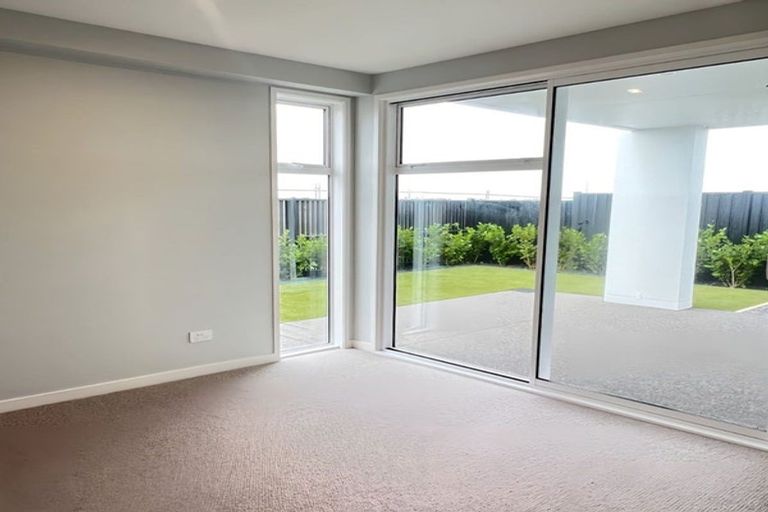 Photo of property in 10 Rehua Way, Papamoa, 3118
