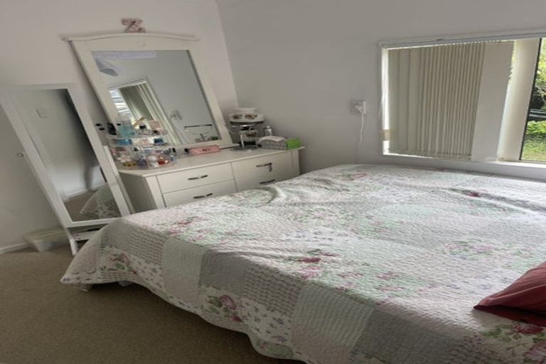 Photo of property in 48 Tiri Tiri Road, Birkdale, Auckland, 0626