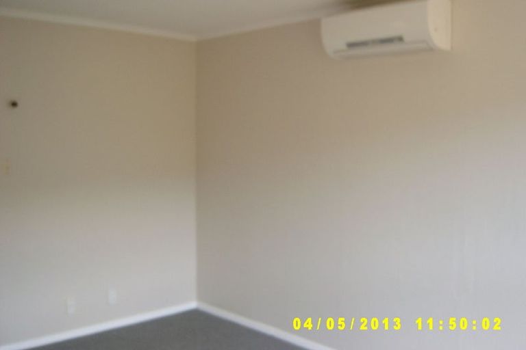 Photo of property in 2/20 Deller Grove, Silverstream, Upper Hutt, 5019