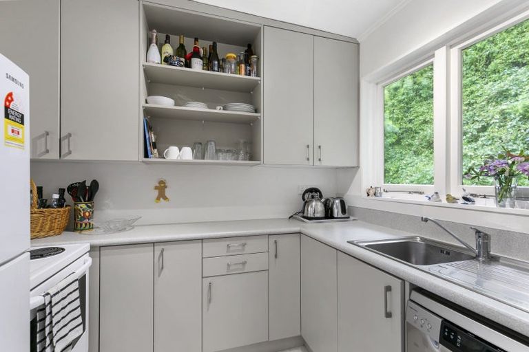 Photo of property in 7/31 Homebush Road, Khandallah, Wellington, 6035