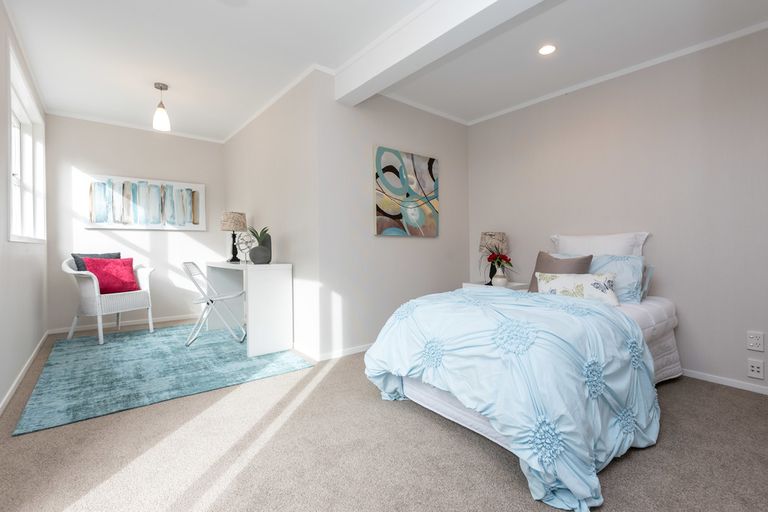 Photo of property in 12 Minerva Terrace, Cockle Bay, Auckland, 2014