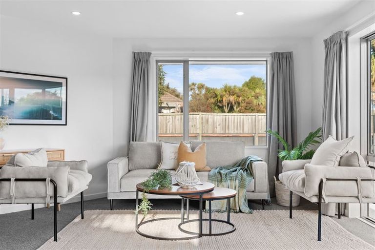 Photo of property in 98 Gilberthorpes Road, Hei Hei, Christchurch, 8042