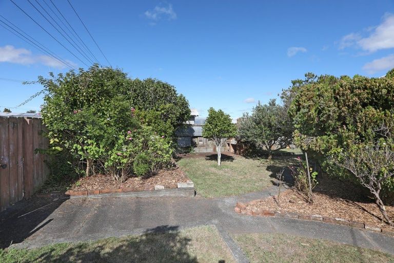 Photo of property in 71 Thames Street, Rongotea, 4476