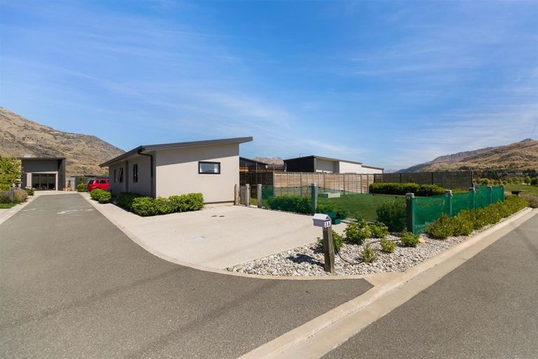 Photo of property in 3 Toni's Terrace, Lower Shotover, Queenstown, 9304