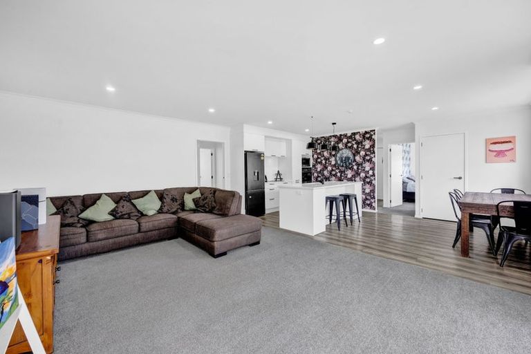 Photo of property in 42 County Drive, Hawera, 4610