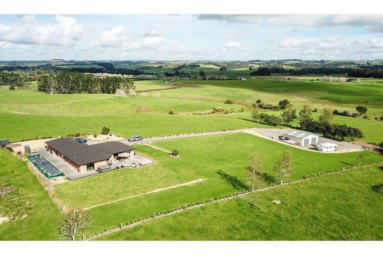 Photo of property in 95b Mcleod Road, Waipapa, 0295