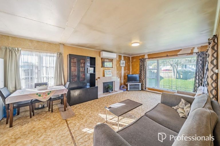 Photo of property in 8 Chittick Street, Stokes Valley, Lower Hutt, 5019