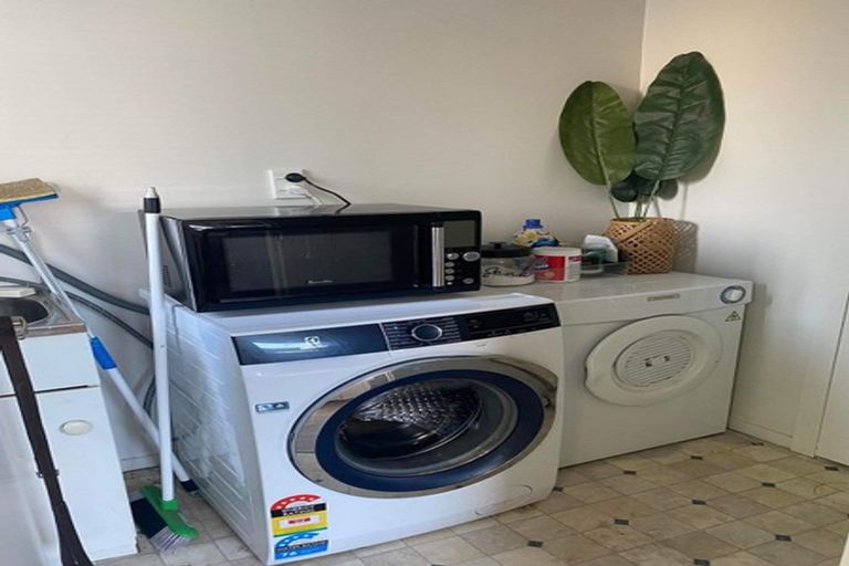 Photo of property in 111a Langdons Road, Papanui, Christchurch, 8053