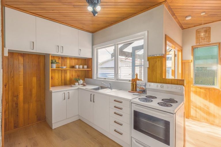 Photo of property in 20 Tilford Street, Woolston, Christchurch, 8062