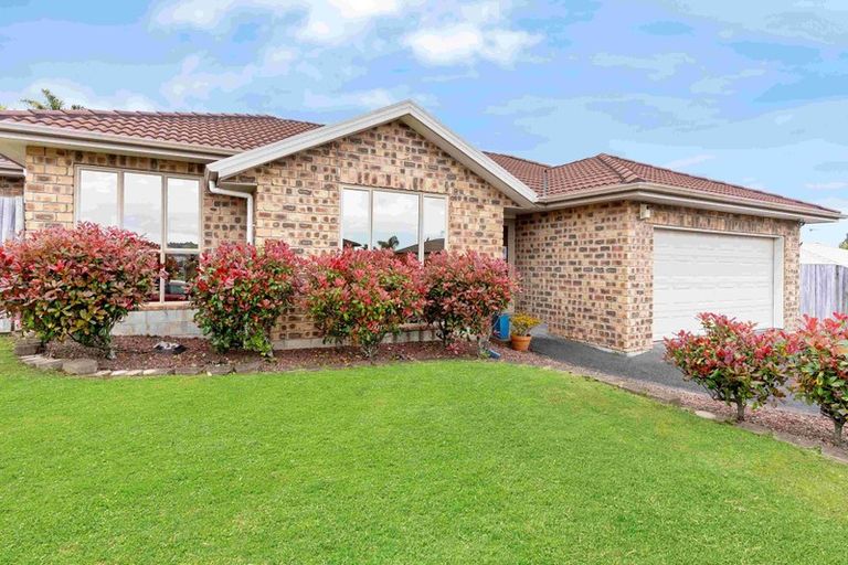Photo of property in 47 Nimstedt Avenue, Oteha, Auckland, 0632